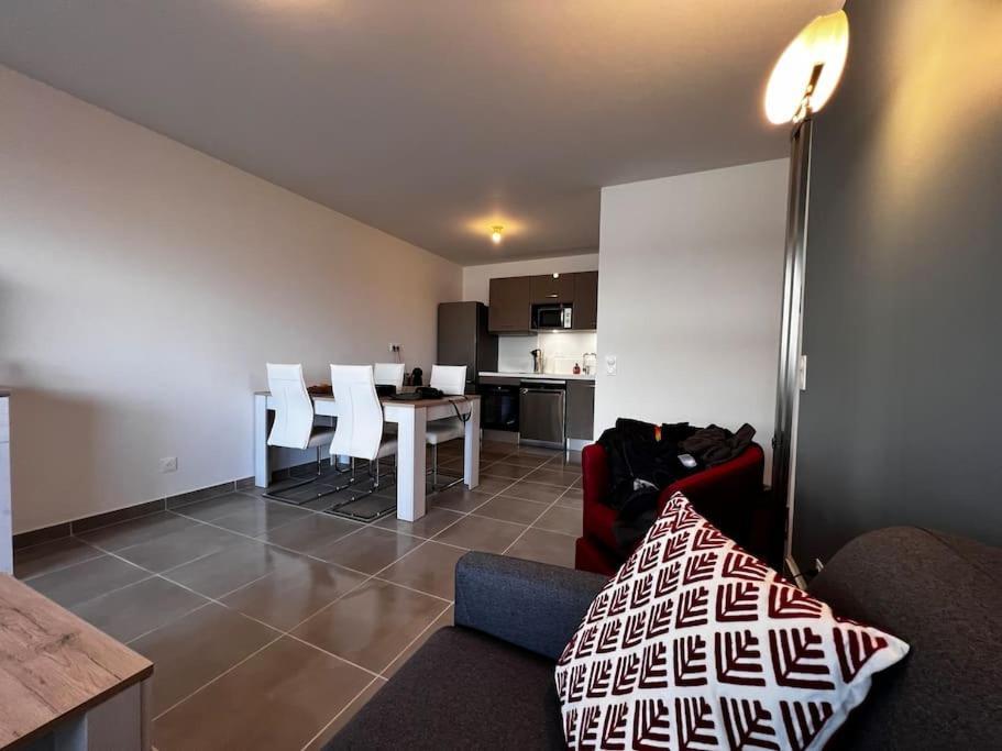 T2 Neuf + Piscine, 5 Mn A Pied Des Plages Sérignan 외부 사진