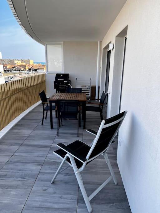 T2 Neuf + Piscine, 5 Mn A Pied Des Plages Sérignan 외부 사진
